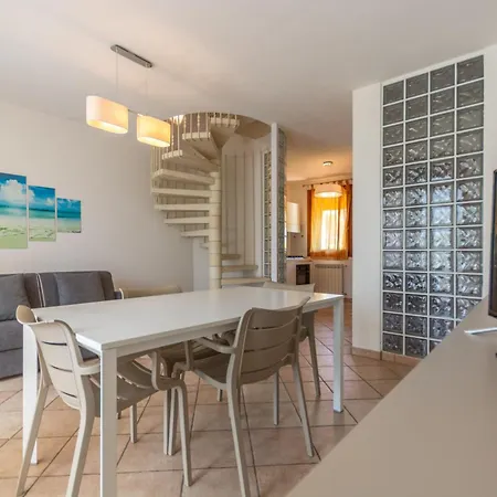 S3 * Albarella Island